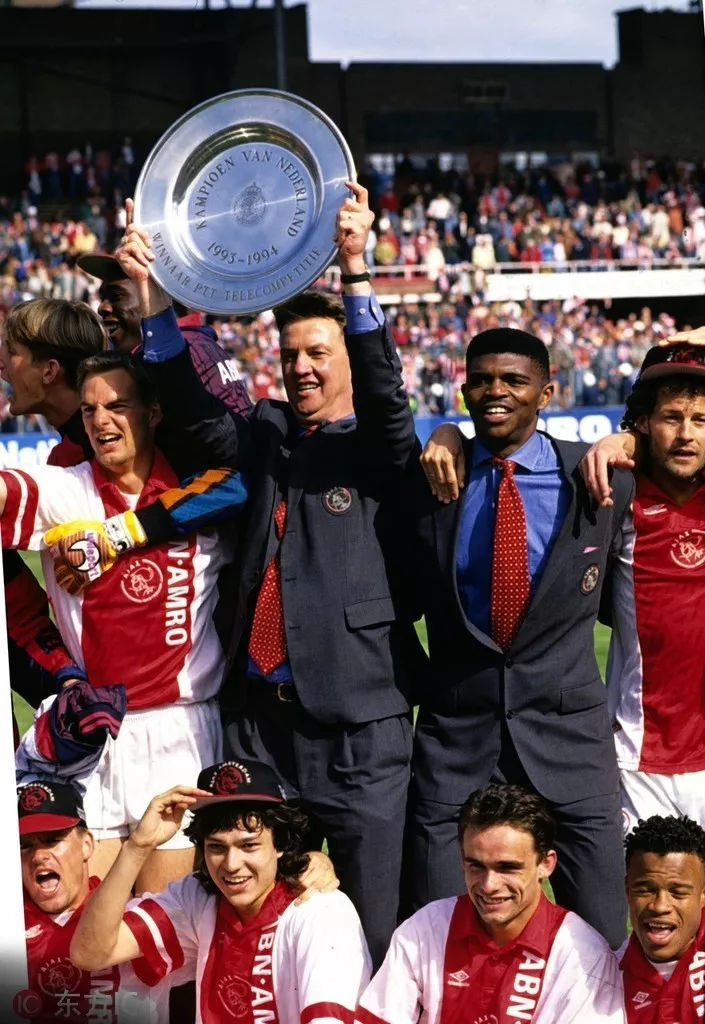 梅西为什么要怼范加尔,梅西为什么怒怼范加尔