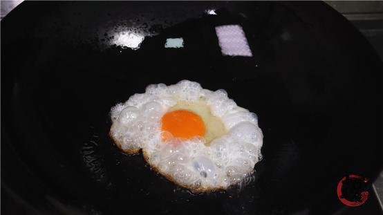 不粘锅烧焦了如何补救,电煮锅不粘锅烧焦了怎么去除黑渍