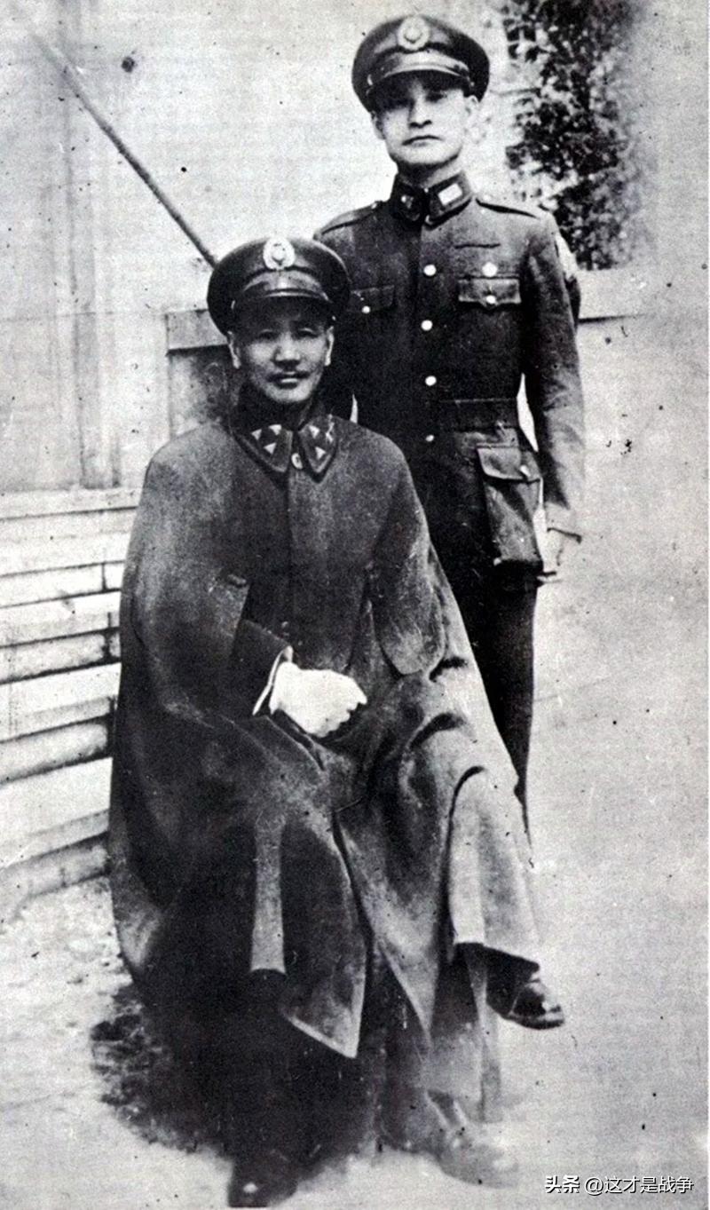 朝鲜战争，韩军最能打的将军，是一个国民*党**军中将，还是*产党共**员