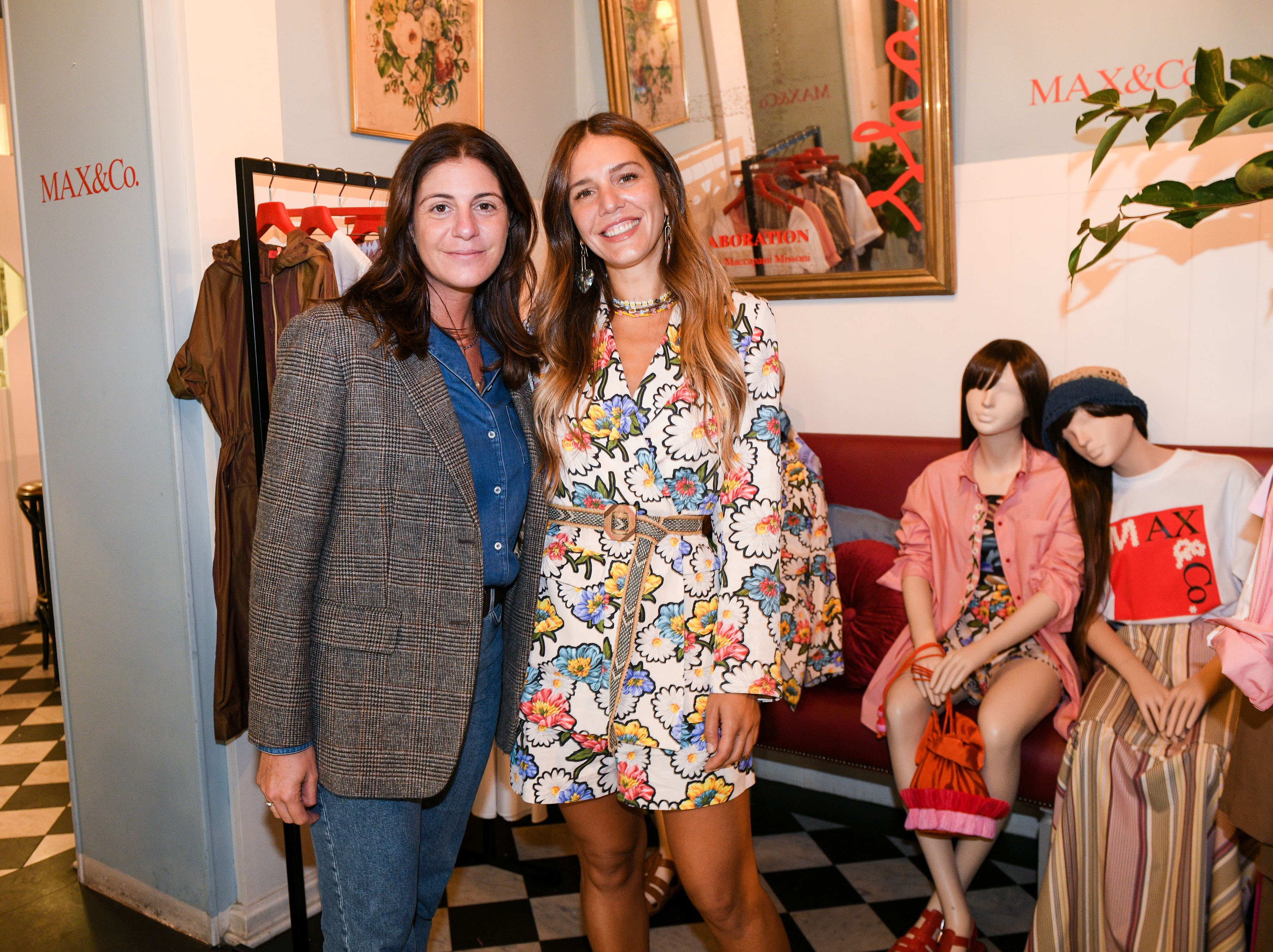 破圈密码再添新作，MAXCo.推出联名系列产品