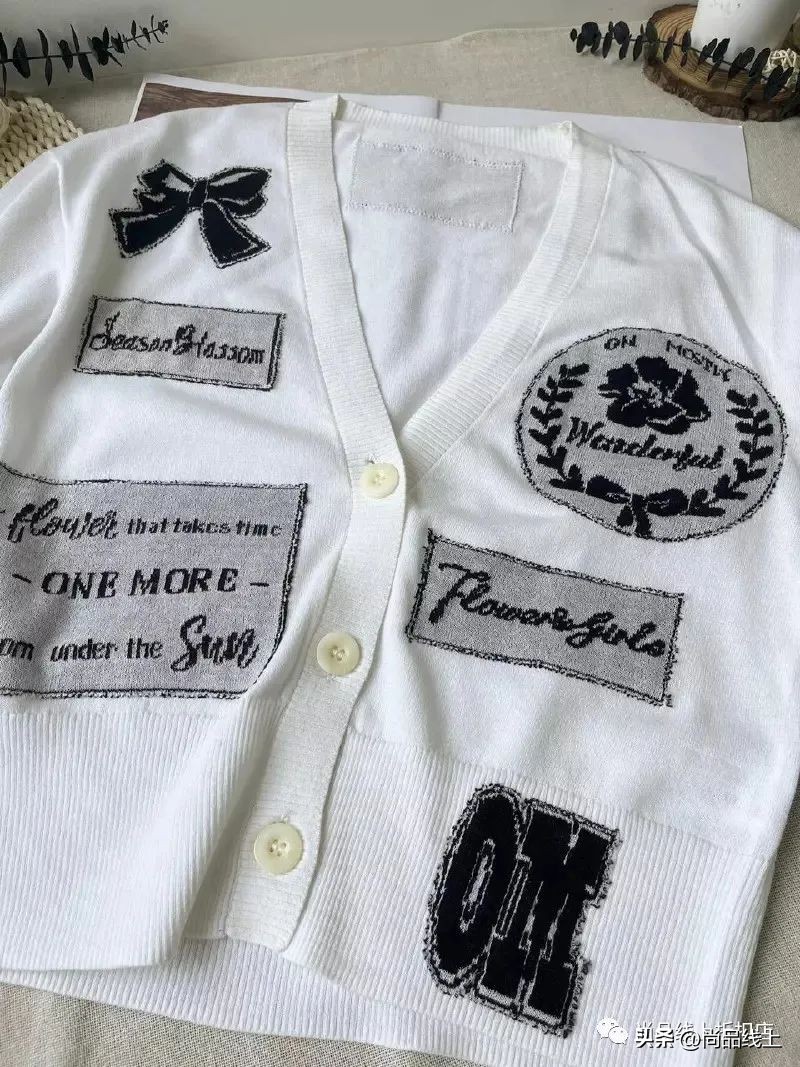 梨形身材喇叭裤不拉链,梨形身材微喇叭裤适合吗