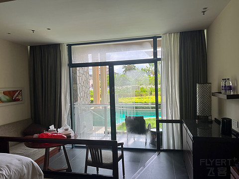 三亚万豪亚龙湾度假酒店入住,亚龙湾希尔顿度假酒店占地面积