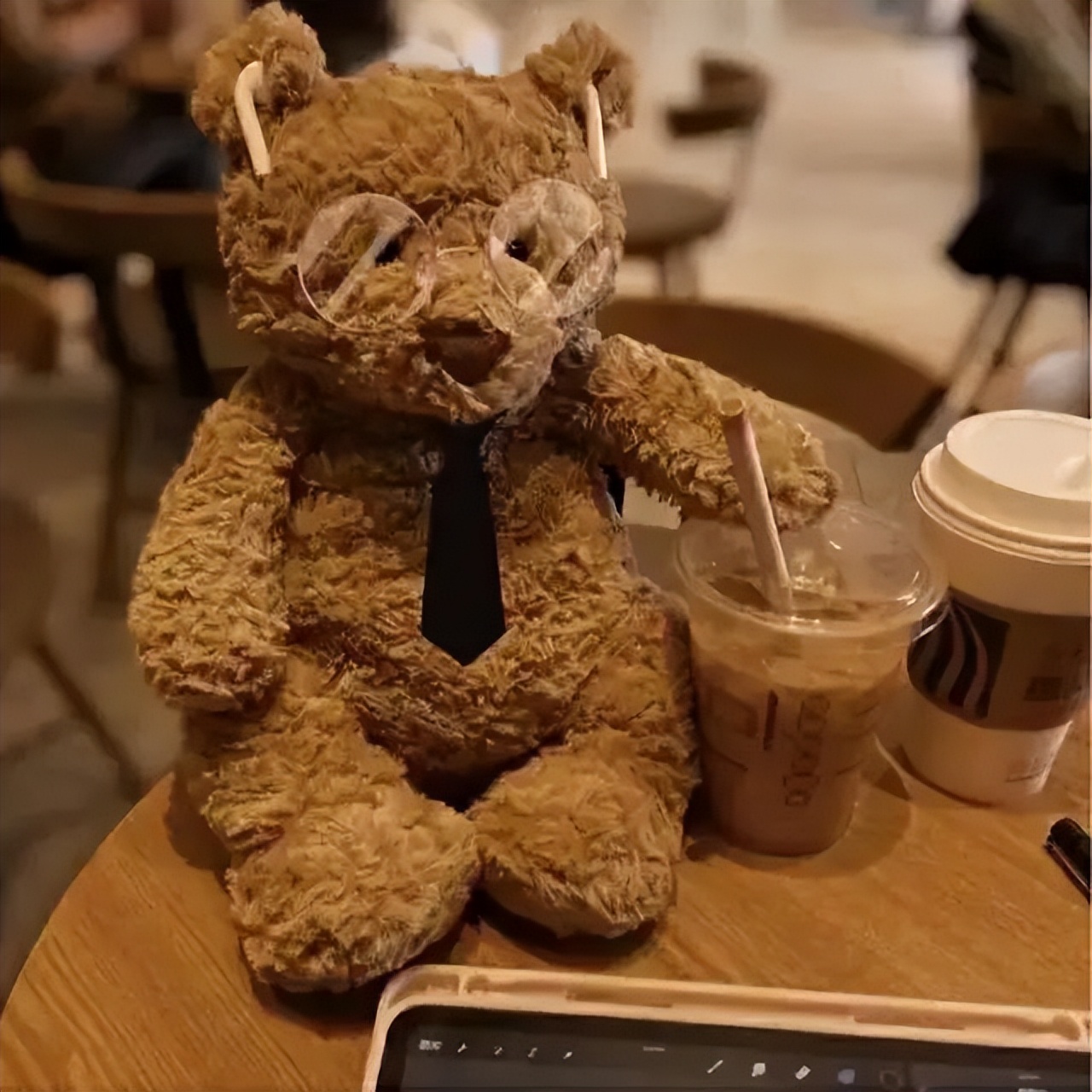 几十块的「雪糕刺客」让人心痛,几百块一只的毛绒玩具抢着买单