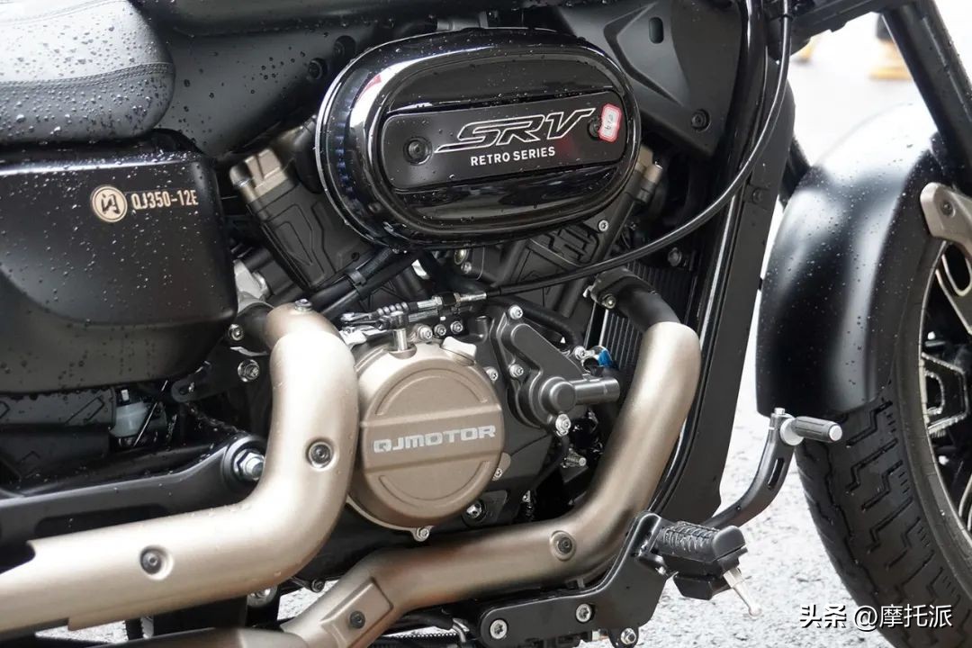 广州qjmotor赛350实车评测,qjmotor350圆灯版骑行感受