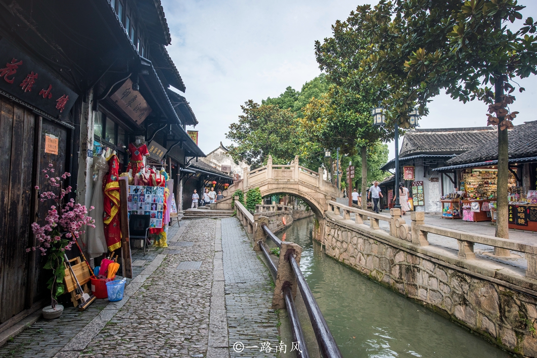 苏州甪直古镇开放了吗,苏州甪直古镇和周庄古镇哪个好玩