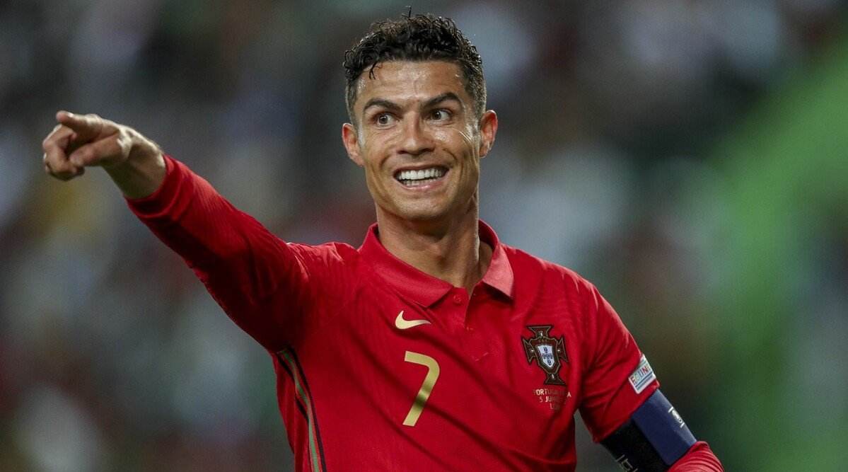 谁才是足球界历史第一人,谁才是足坛历史第一人