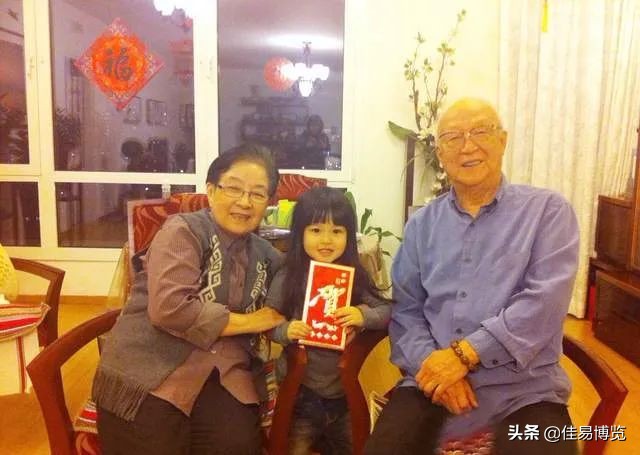 谷建芬的丈夫邢波照片,谷建芬经典那就是我