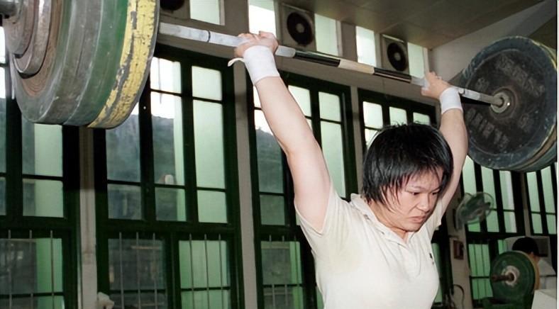 奥运冠军陈晓敏捐款,奥运冠军陈晓敏采访视频