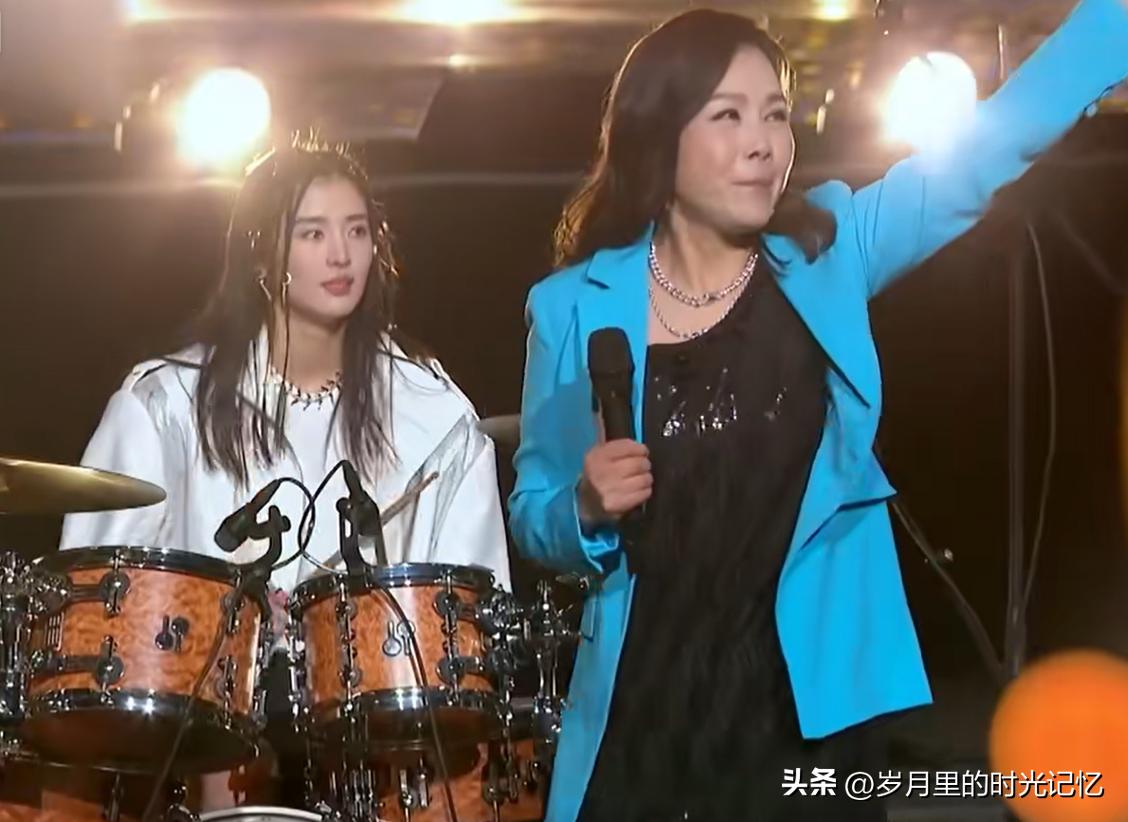 中国女足门将赵丽娜退役了吗视频,女足门将赵丽娜官宣退役视频