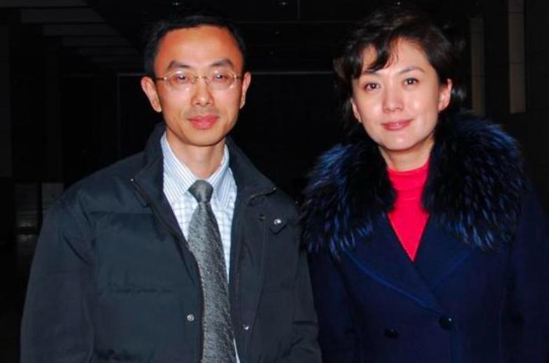 国脸女主持人海霞,央视美女主播海霞图片