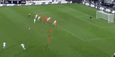 国足0比0战平新西兰，精神面貌有改观