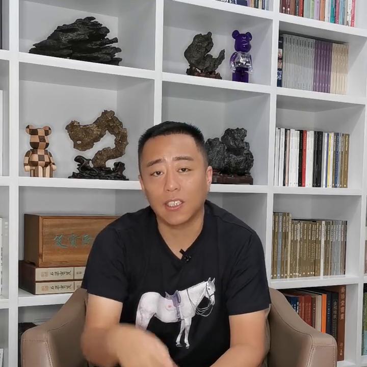 春拍的瓷器有哪些,香港春拍最新消息