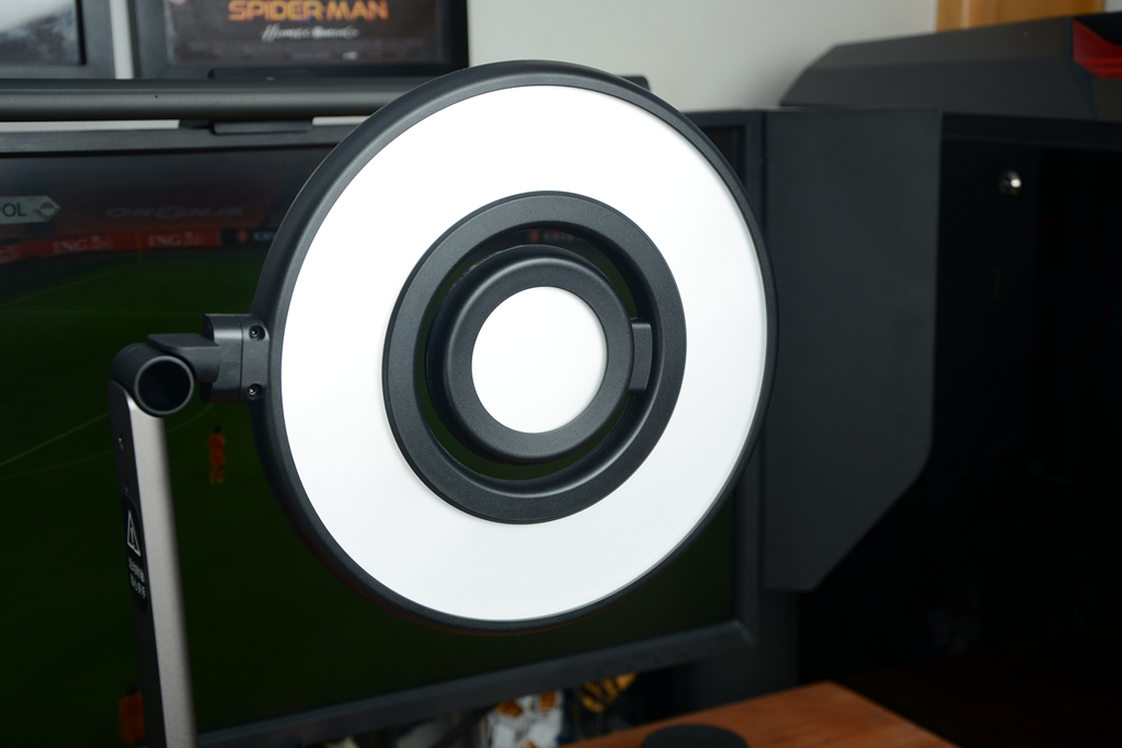 飞利浦轩坦台灯灰色还是白色好看,飞利浦轩坦护眼台灯pro测评