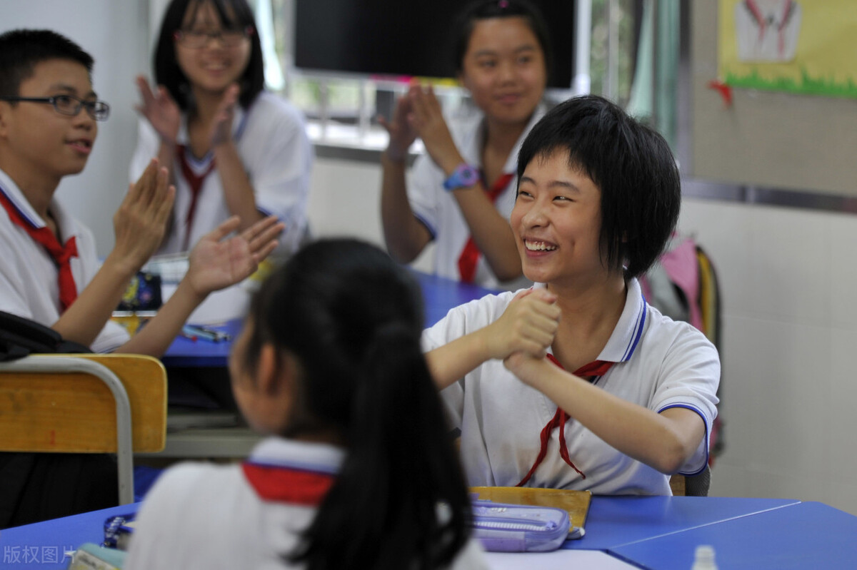 孩子在学校如何避免被欺负,如何处理孩子在学校被欺负的问题