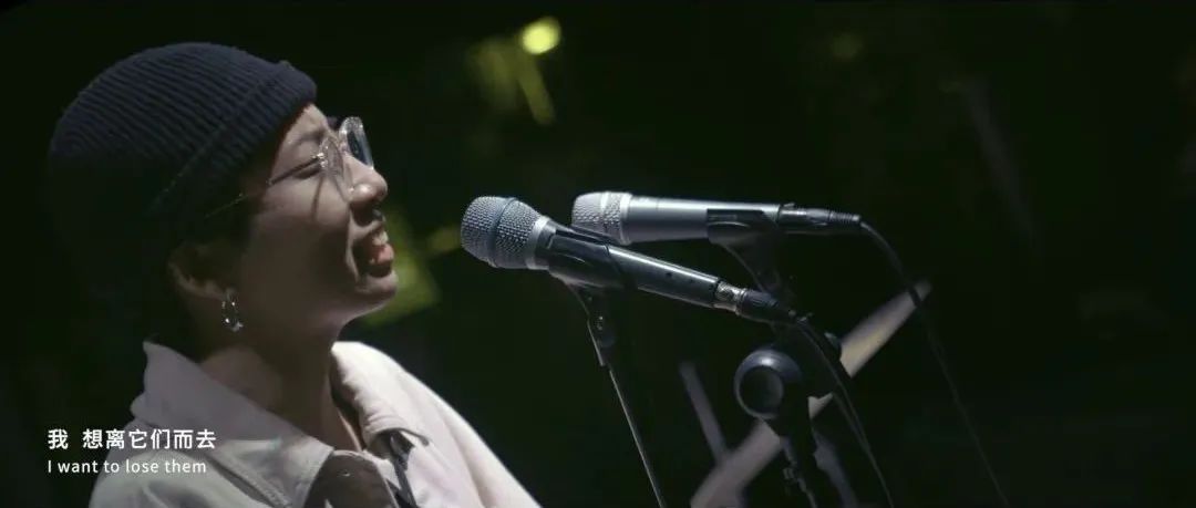 留学生崇洋媚外，活该有家难回？看完一部片，再也不会这样说