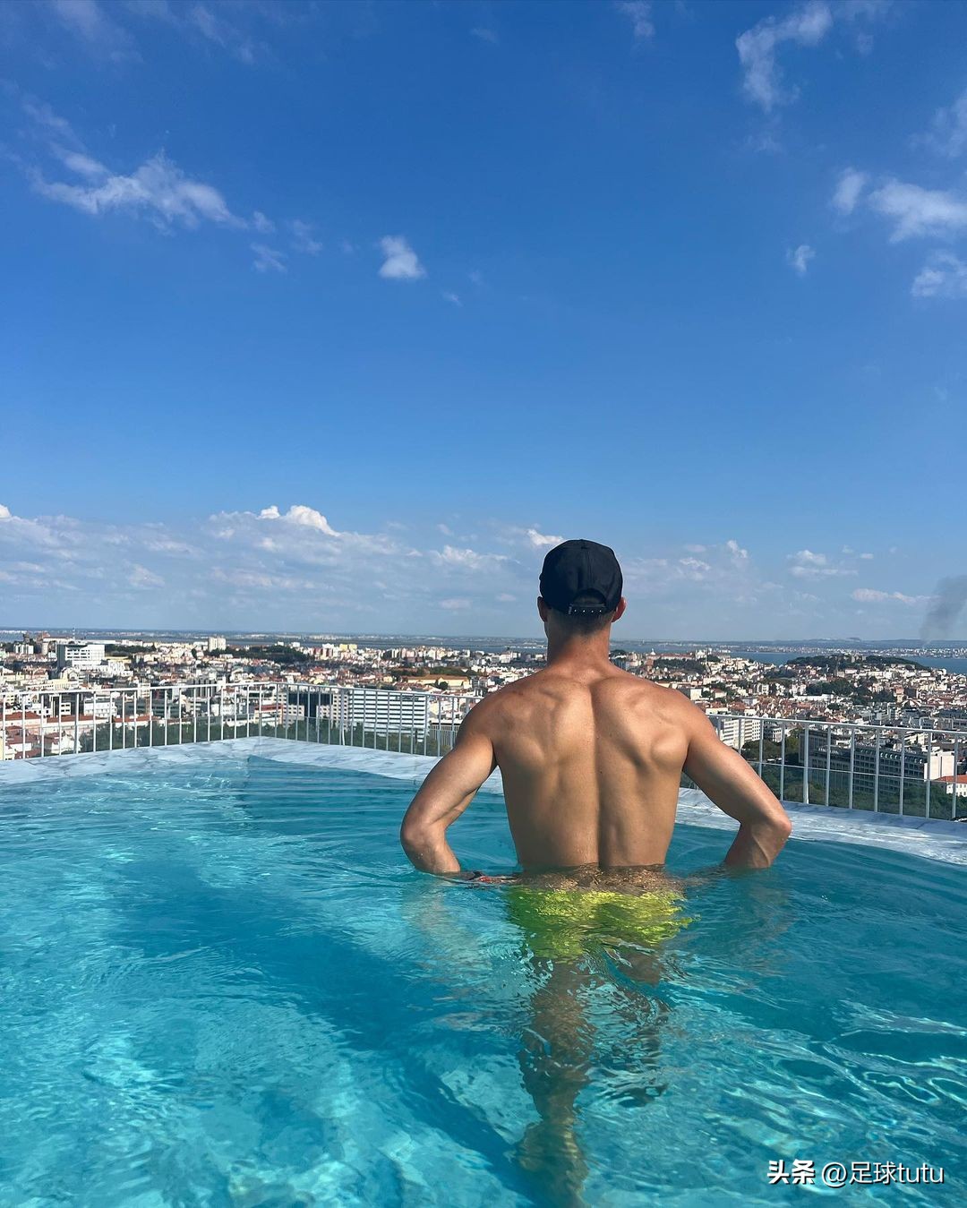 小学生才做选择下一句,小孩才做选择成年人全都要