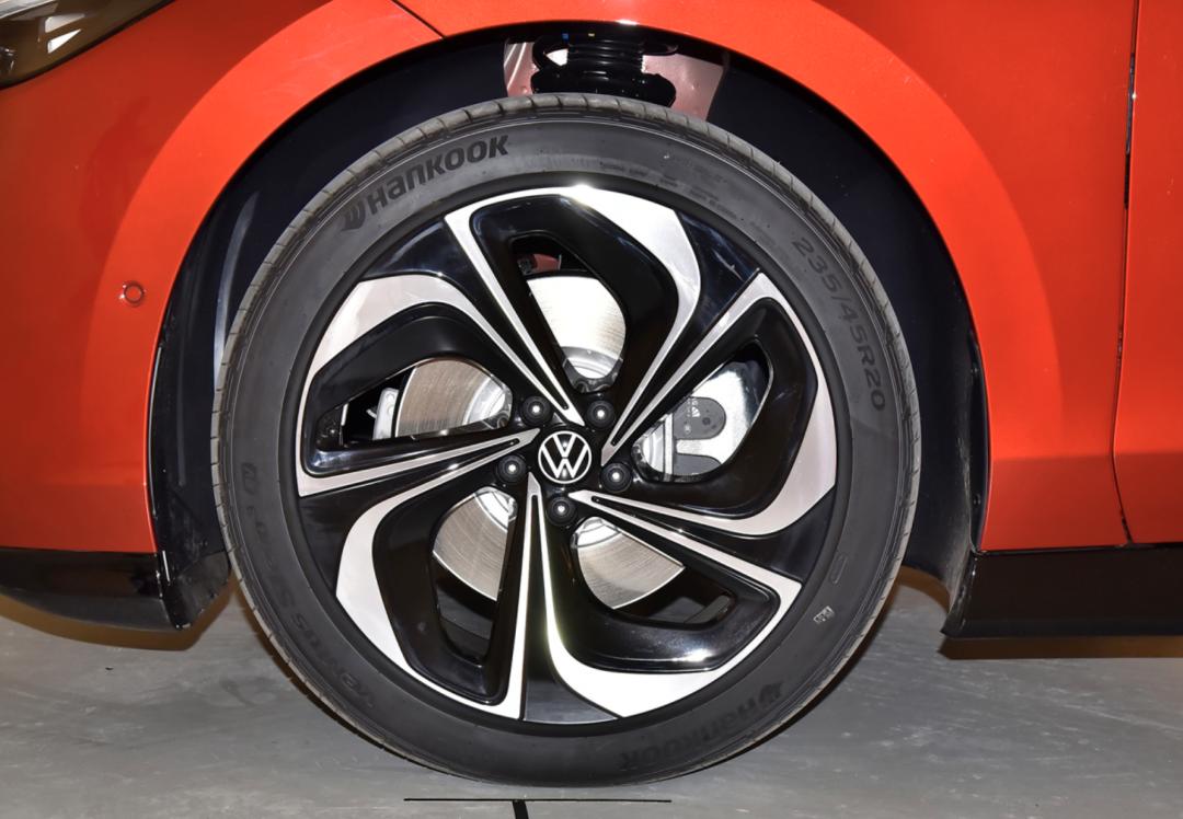 15寸轮胎和16寸轮胎哪个好,15寸轮胎和16寸轮胎安全