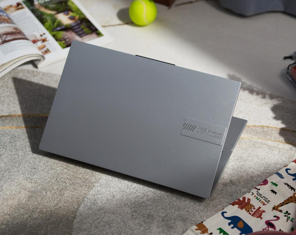 华硕无畏15i2023轻薄笔记本评测,高性能笔记本推荐华硕无畏15