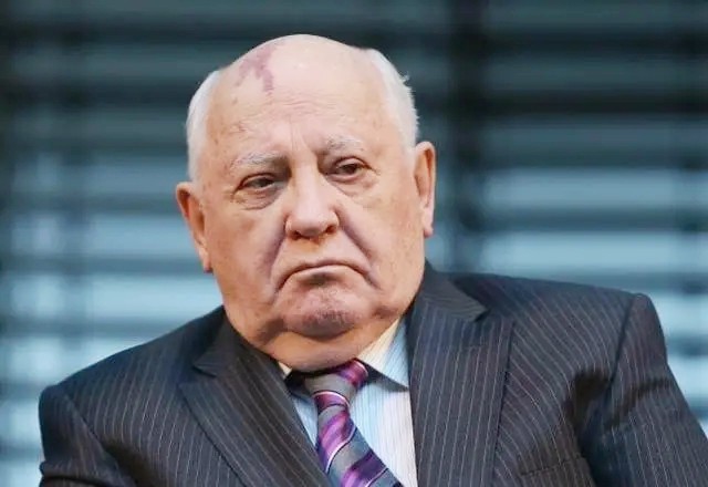 一些美国*华反**人士希望美中战争,问题出在华裔身上?