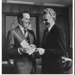 移动通信技术历史,移动通信的发展史论文