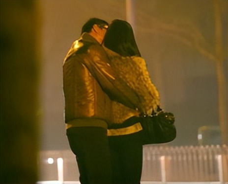 全球百大最帅面孔女生朱珠,全球最美面孔朱珠问鼎