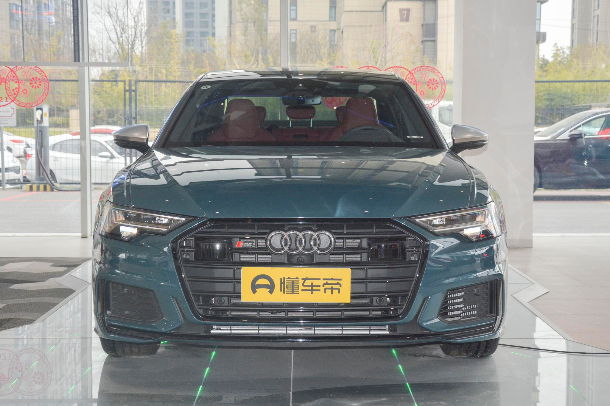 奥迪s6有48v轻混吗,搭载48v轻混的油耗会低点吗