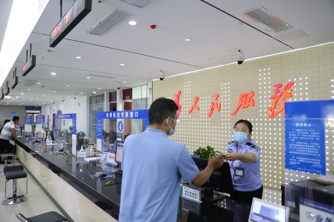 守护平安稳定我们在行动,国庆中秋长假全市治安稳定