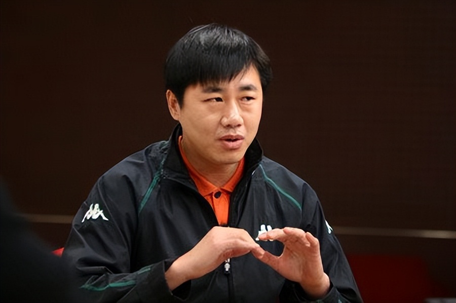 央视春晚再也见不到的十位主持,央视退休男主持人名单和照片