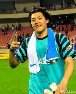 门将王大雷妻子赵立琴讲:他失败时你要鼓励他,胜利时要佯装淡定