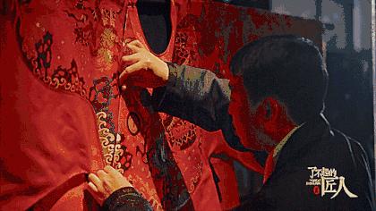 男子穿汉服被大爷纠正,男子穿汉服惊呆人民