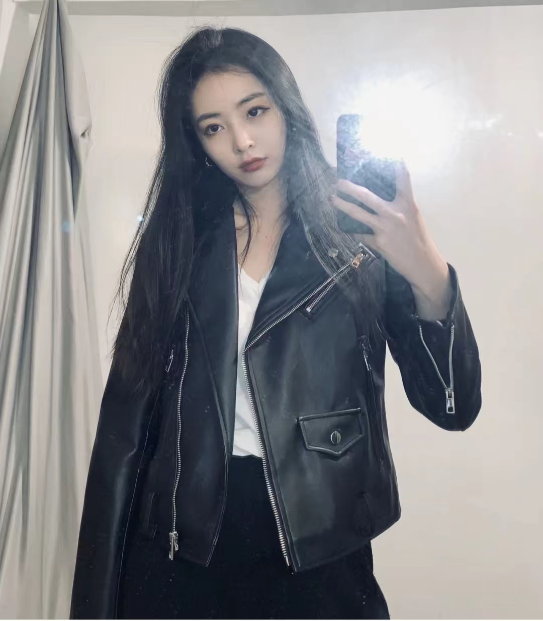 秋冬黑色宽松皮衣两件套,40-50岁洋气皮衣套装