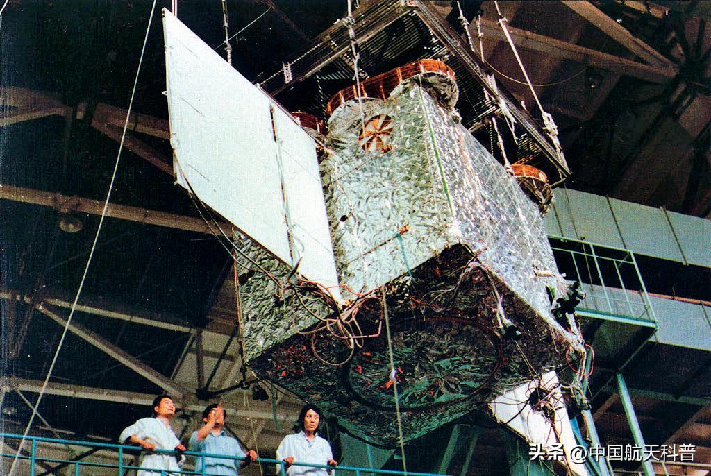 太阳“打喷嚏”，航天器“躺枪”