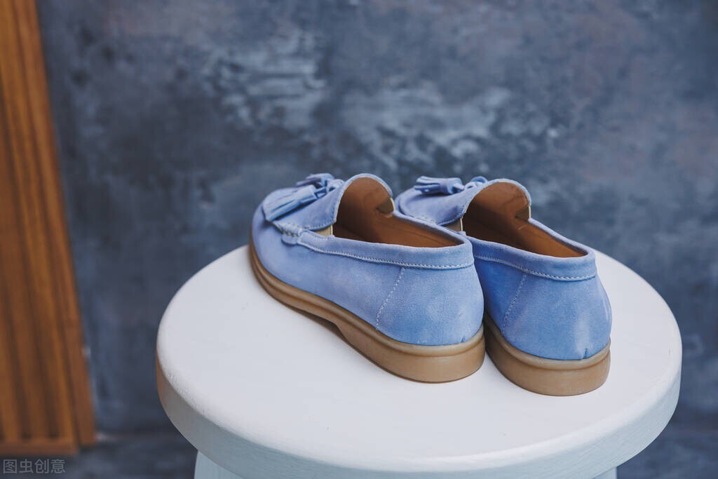 鞋子太小挤脚磨脚解决方法大全,新买鞋子磨脚小妙招