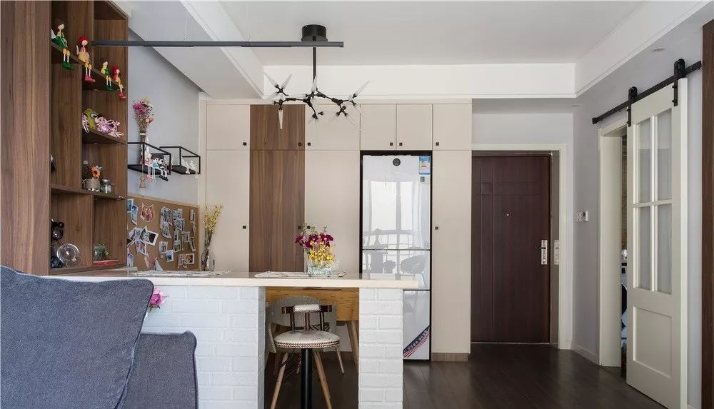 小户型书桌设计,小户型的书桌怎么设计