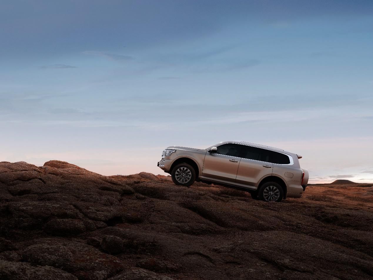 静态体验坦克500hi4-t外观篇,霸道坦克500hi4-t泥地测试