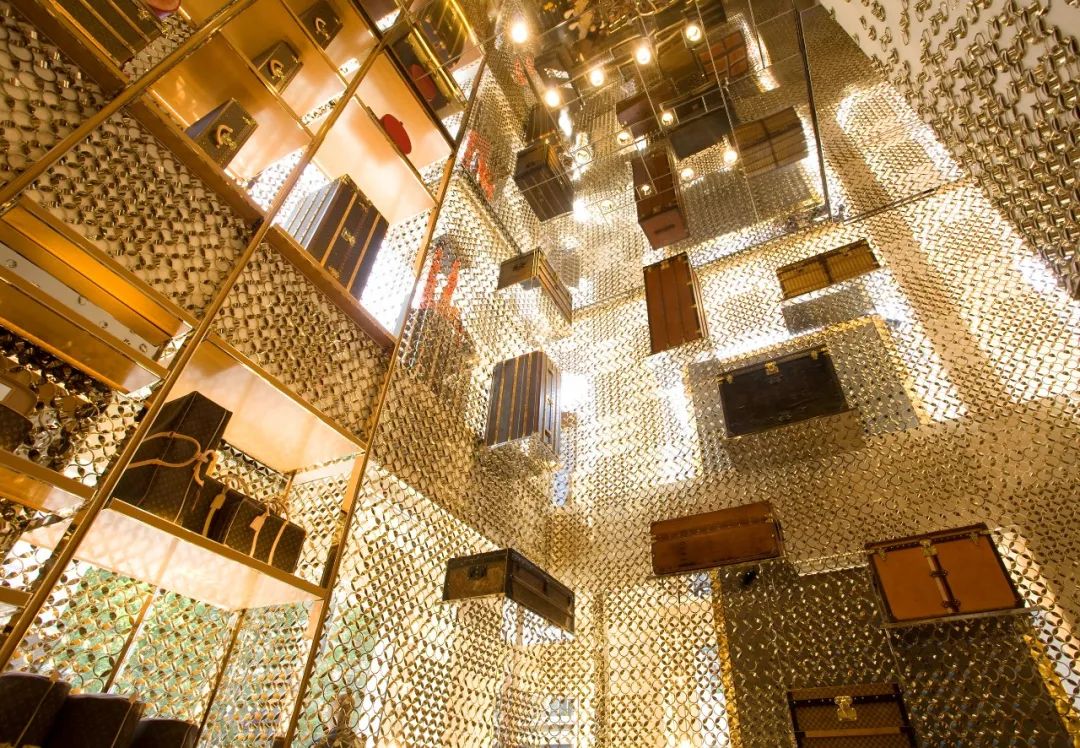 为什么lv和爱马仕这么火,lv为什么比爱马仕卖货多