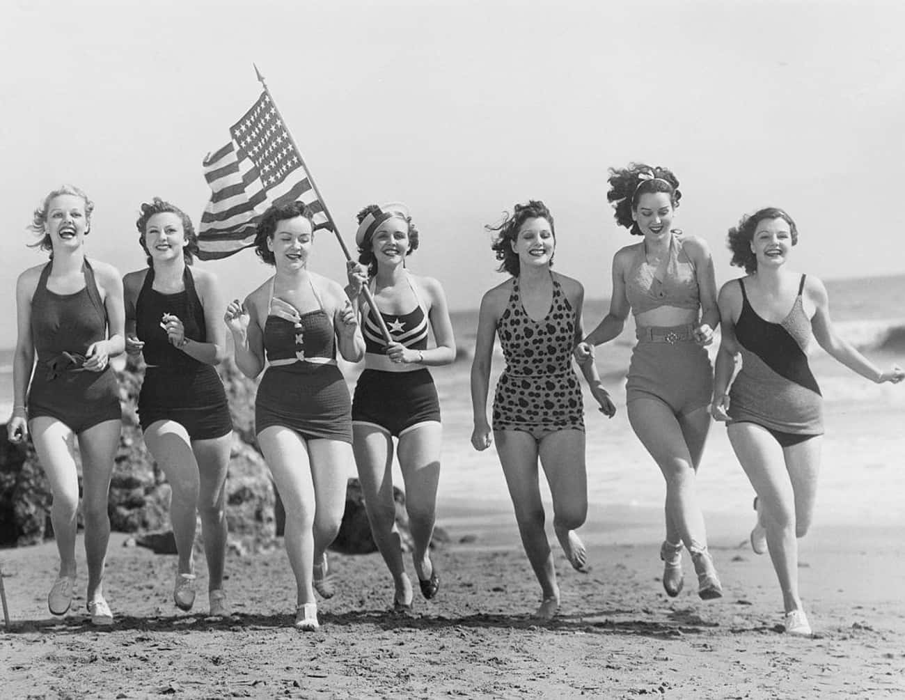 20世纪泳衣老照片,泳衣变化老照片