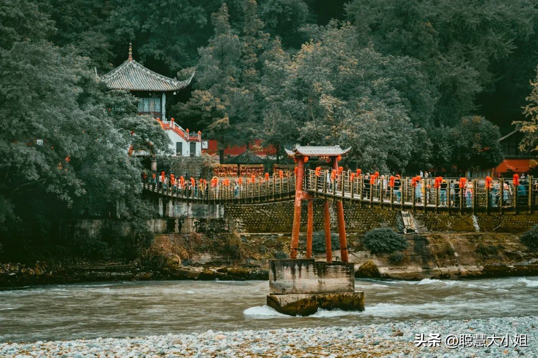 成都“兔”年的别样解锁方式？去这个美食之都用鲜香麻辣重启味觉