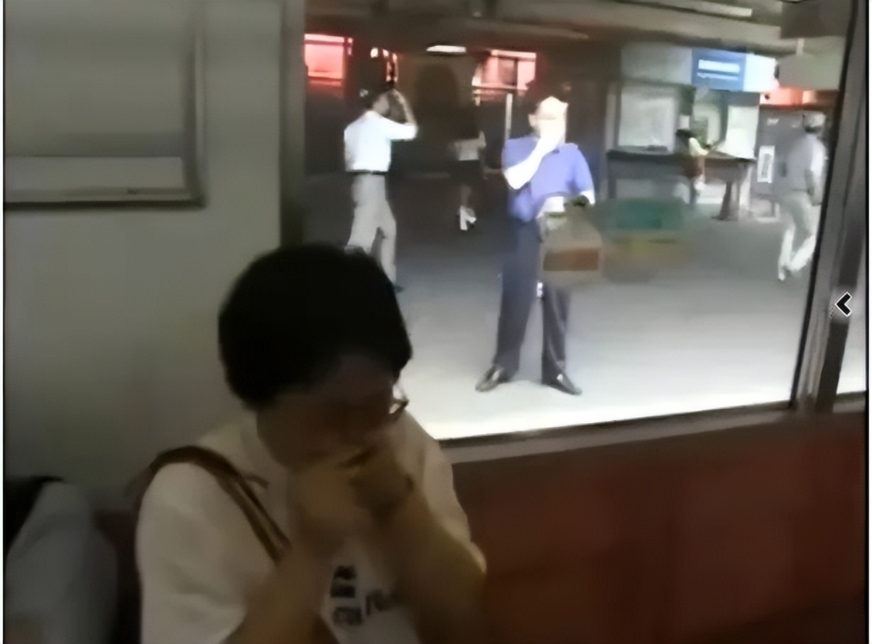 自杀率第一的日本人，被这个中国爸爸拯救了