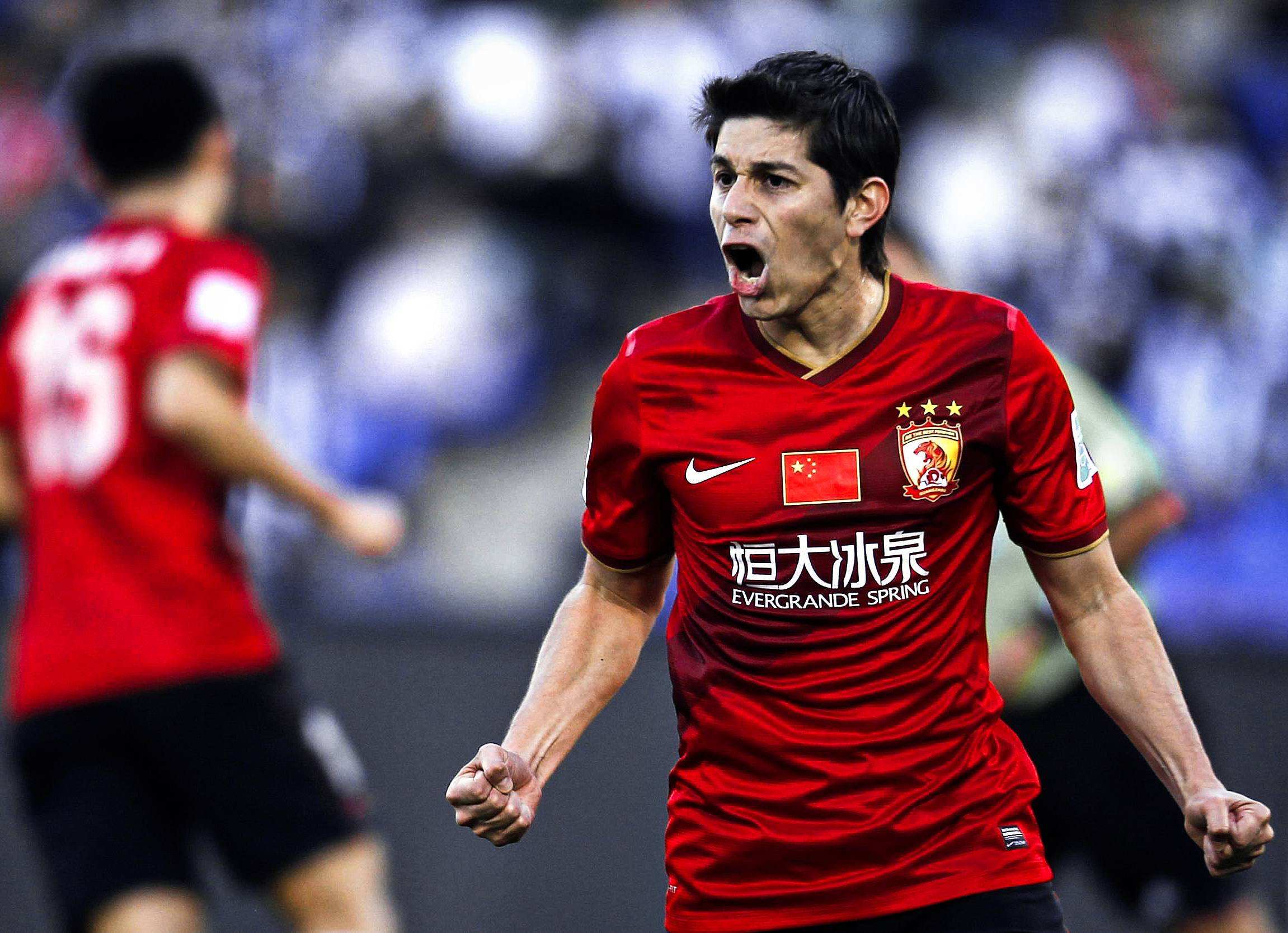 许家印创立广州恒大足球王朝,恒大许家印和王健林关系