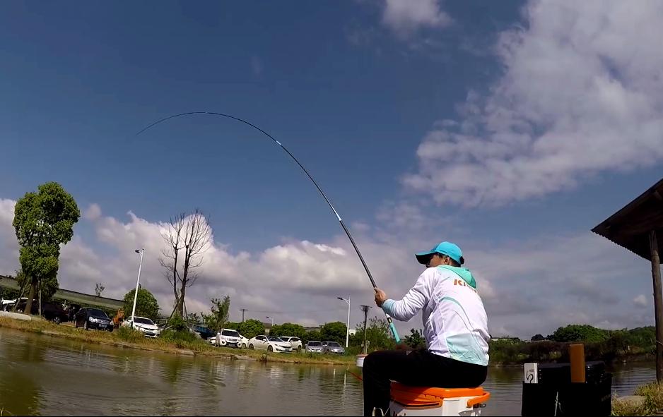 钓黑坑一定要黑坑竿吗,黑坑钓鱼竿哪种最好