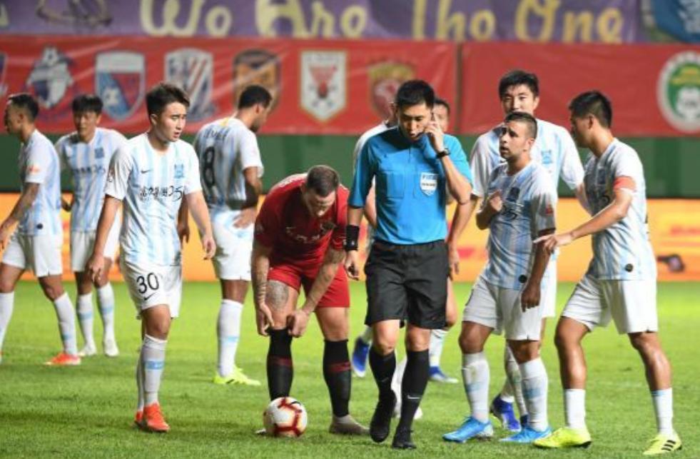 马宁裁判在国际上属于什么水平,马宁执教过哪些世界杯比赛