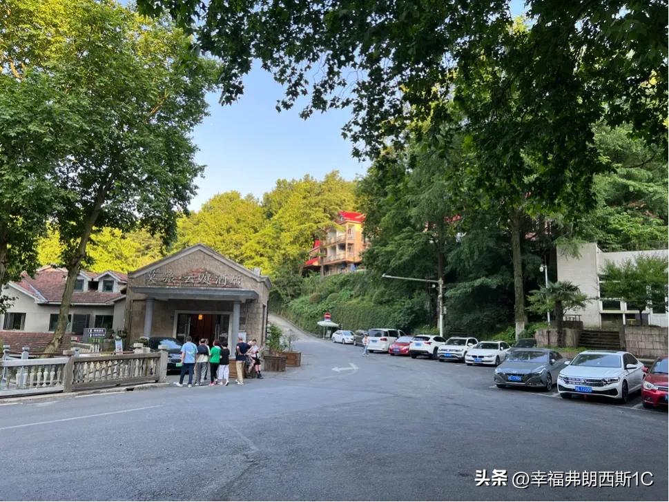 想给生活放个假,请记得给自己的生活放个假