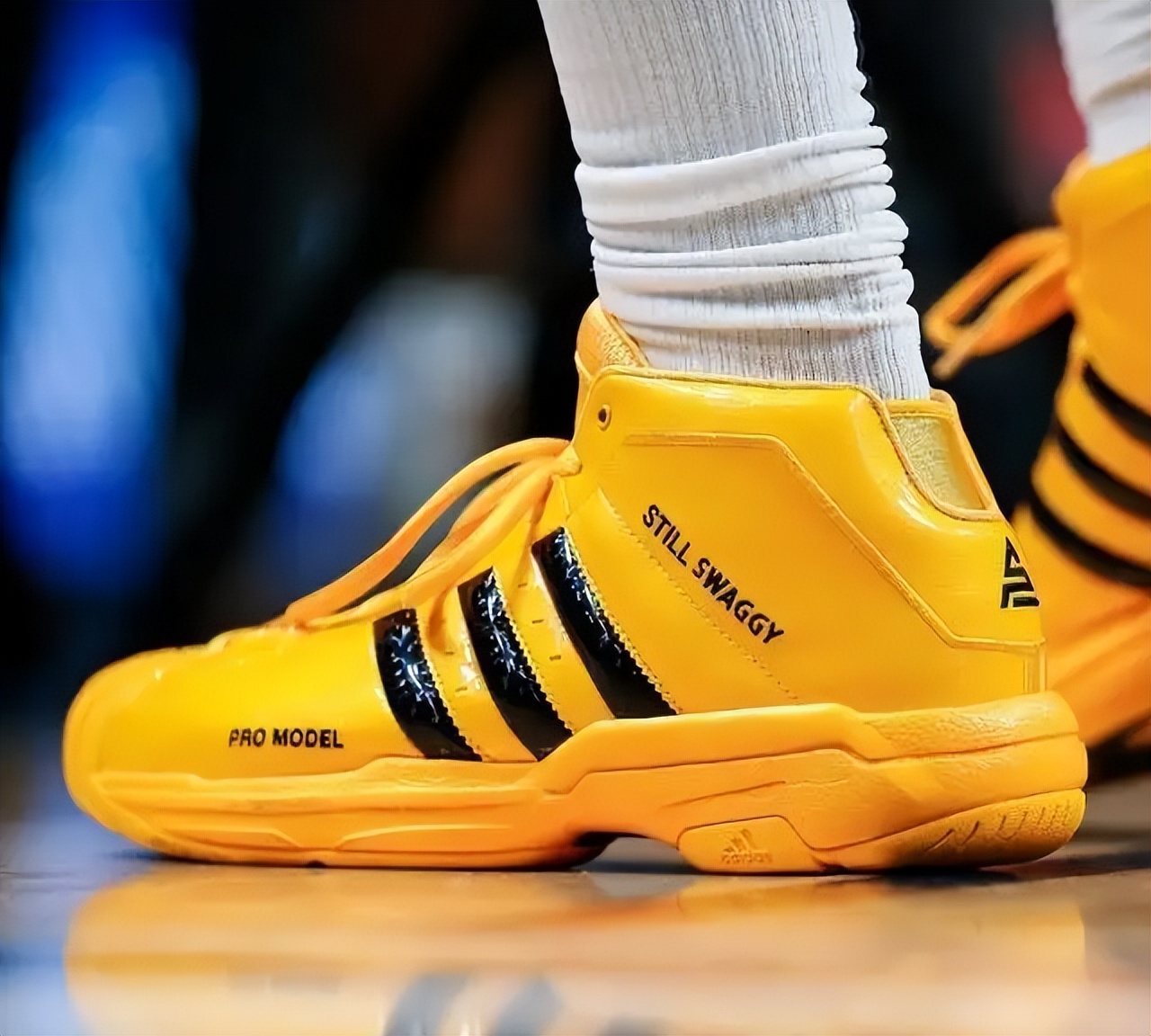 阿迪达斯pro2球鞋测评,阿迪怀旧篮球鞋2004年