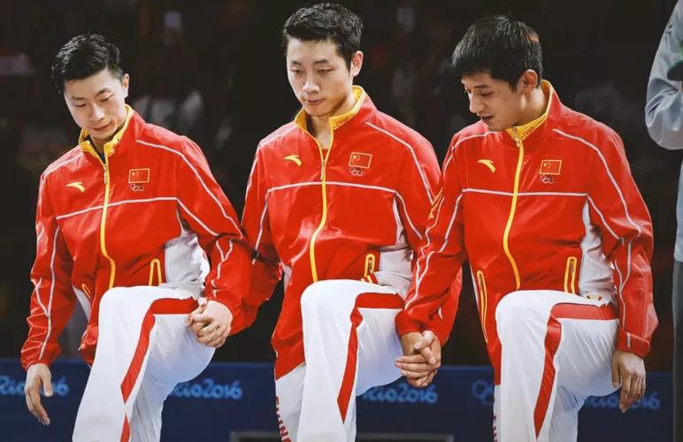 马龙许昕2019年撑起国乒,2020乒乓总决赛马龙对许昕谁赢了