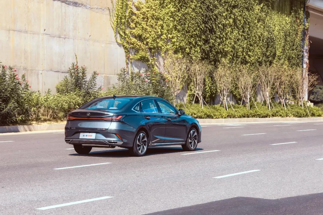 长安逸动plus长安锐程cc2021款,长安锐程cc2022款与长安逸动plus