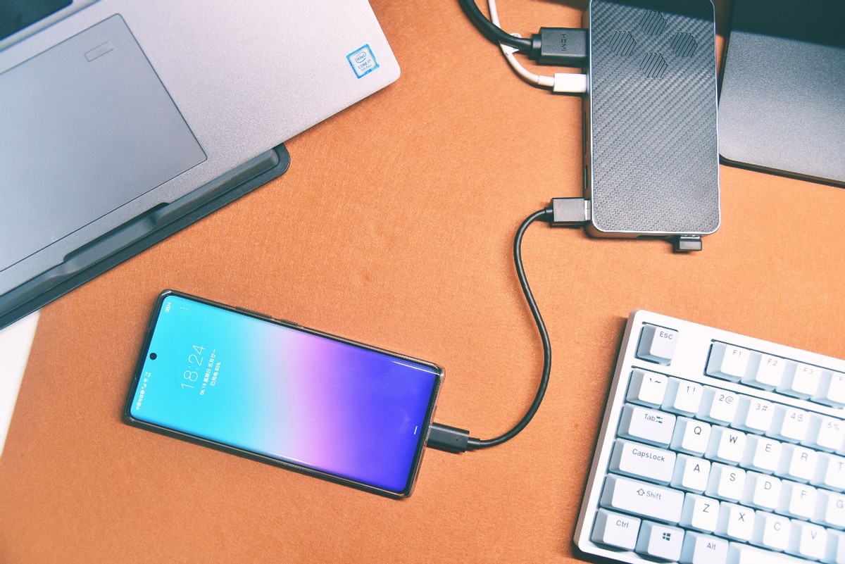 桌面扩展坞硬盘盒推荐,硬盘盒扩展坞一体