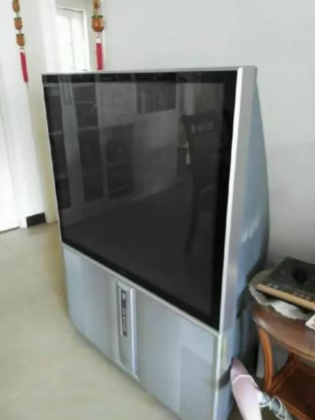 解析《狂飙》里龙虎兄弟索要的等离子电视为啥那么贵