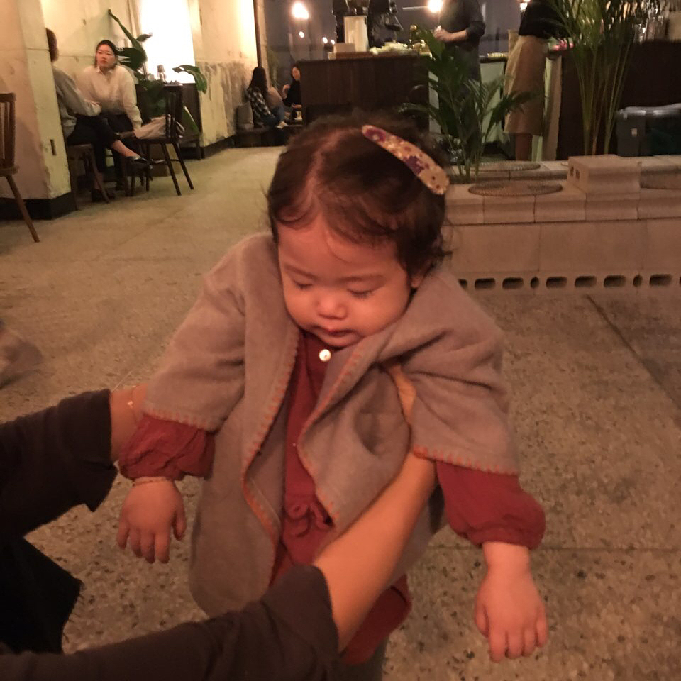 最近超火的可爱小女孩表情包,小女孩可爱萌表情包