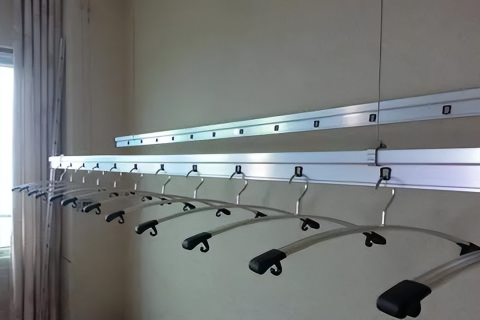 晾衣架维修24小时电话丨自动升降晾衣杆安装维修附近上门电话